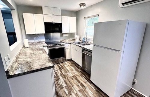 Burton House | Pet-Friendly Retreat in Beaufort with Top Amenities