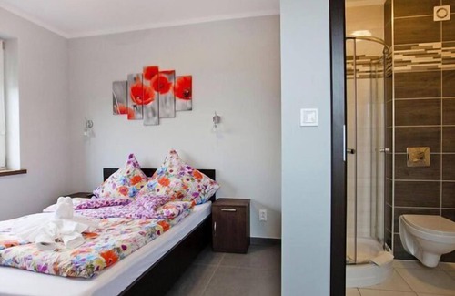 Gaski Apartment | Stylish Oceanfront Apartment with Pool in Gaski