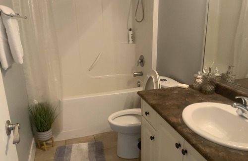 Regional District of Nanaimo Apartment | Cozy 2-Bedroom Suite in Central Nanaimo, BC