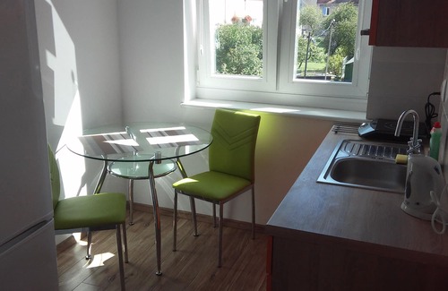 Oliwa Apartment | Peaceful Apartment A in Gdańsk Oliwa with Kitchen & Breakfast