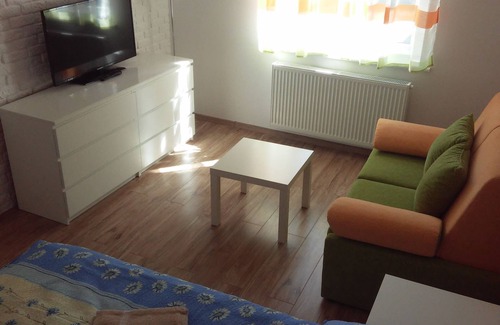 Oliwa Apartment | Peaceful Apartment A in Gdańsk Oliwa with Kitchen & Breakfast
