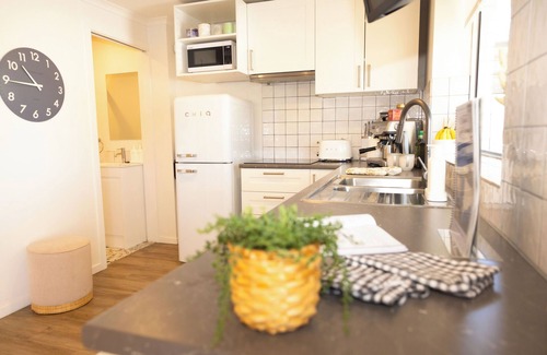 Scarborough Villa | Cozy Seaside Studio with Pet-Friendly Amenities
