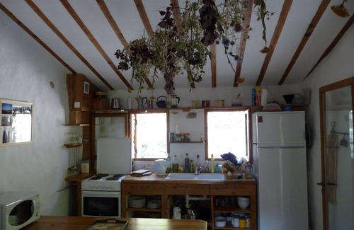 Mormoiron House | Charming 18th Century Cabin with Private Pool, Rated 9.8