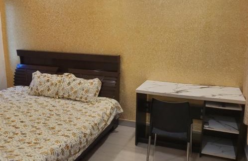 Bhopal Apartment | Comfortable stay at heart of Bhopal INFRONT OF 90DEGREE FAMOUS BRIDGE