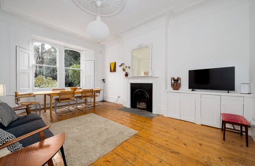 Ladywell Apartment | Comfortable stay in Brockley Conservation Area