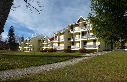 Premanon Apartment | Cozy Studio with Balcony & Nature Views - Rated 9.8/10