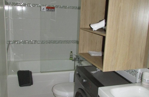Les Angles Apartment | Top-Rated Studio in Les Angles with Lake View Amenities