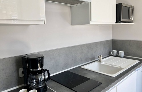 Arras Apartment | Cozy Studio with Kitchen near University of Artois