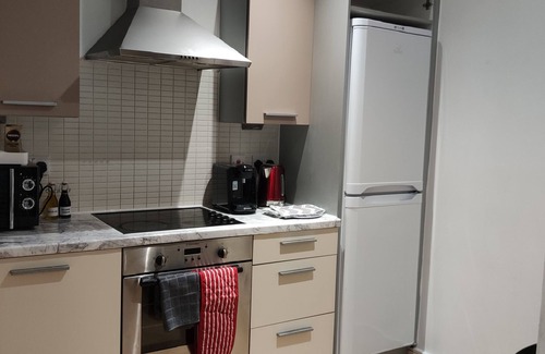 Colchester Apartment | Cozy 2-Bed Apartment in Colchester with Breakfast Included