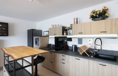 Aix-les-Bains Apartment | Inviting T3 with Terrace, Garage & Spa Amenities Await