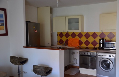 Bas du Fort Apartment | Inviting T3 with Pool, Beach Access & 10/10 Guest Rating