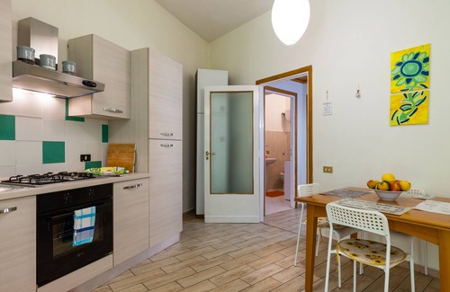 San Ferdinando Apartment | Enchanting Partenope's House with Spa and Pool in Santa Lucia