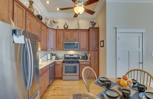 Two Rivers Condo | Top-Rated Two Rivers Retreat with Spa & Kitchen Near Beach