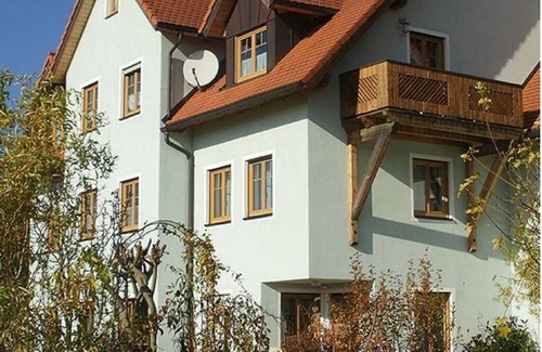 Neualbenreuth Apartment | Cozy Vacation Apartment for 4 with Pet-Friendly Amenities