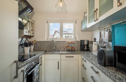 Waggershausen Apartment | Cozy Vacation Apartment at House See- und Säntisblick