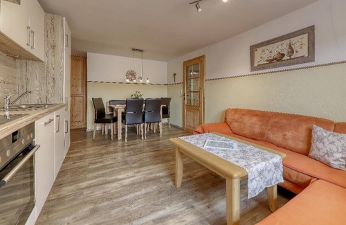 Eschlkam Apartment | Guest Rated 10/10: Cozy Apartment with Balcony & Spa