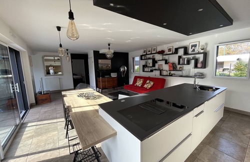 Ile-aux-Moines Villa | Cozy Villa Steps from Beach with Ocean View and Pool