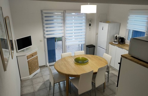 Beziers Villa | Pet-Friendly Oceanfront Villa with Pool - Rated 9.4/10