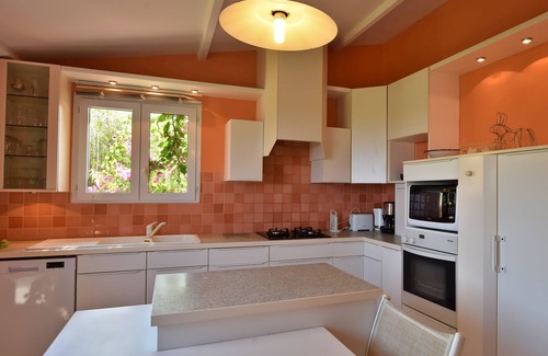 Tarcu House | Family-Friendly Villa Near Tarco Seaside with Pool & Views