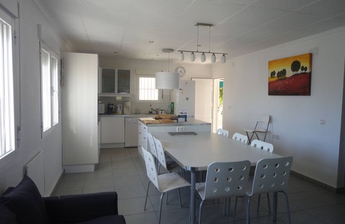 San Fulgencio Villa | Idyllic Villa with Private Pool, Garden & Close to Beach