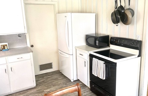 Portsmouth House | Inviting Portsmouth NH Retreat with Pet-Friendly Amenities