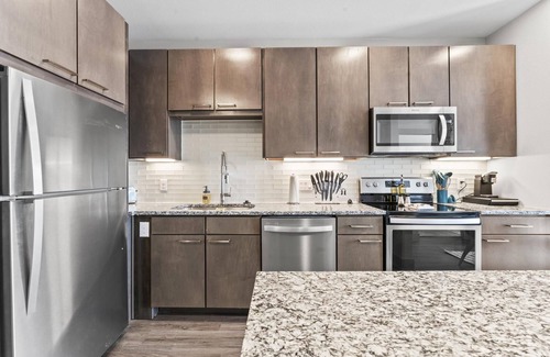 Montopolis Apartment | Cozy 1BR King Suite Near Downtown with Fast Wifi Access