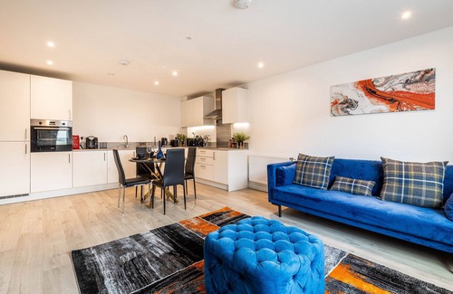 Dartford Apartment | Inviting 2 Bedroom Flat in Dartford Near Train Station