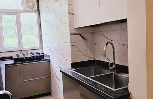 Delhi Cantonment Apartment | Cozy 2 BHK Retreat in Lajpat Nagar with Breakfast & Pets Welcome