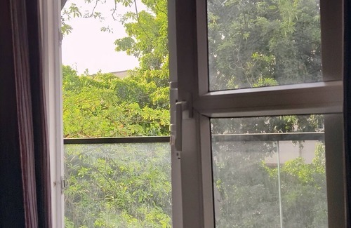 Delhi Cantonment Apartment | Cozy 2 BHK Retreat in Lajpat Nagar with Breakfast & Pets Welcome