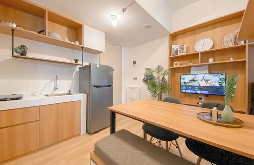 Java Apartment | Comfy 2Br Apartment At Tokyo Riverside