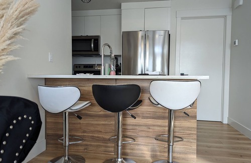 Southeast Calgary Condo | Cozy 2BR Condo in Seton, Calgary - Rated 9.4/10