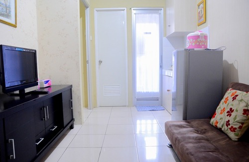 Pluit Apartment | Cozy 2BR Green Bay Pluit Apartment with Pool & Breakfast