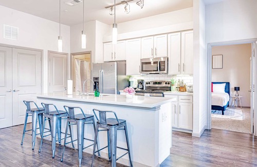 Pleasant Valley Apartment | Cozy 2BR King Suite with Fast WiFi, Near Downtown Attractions