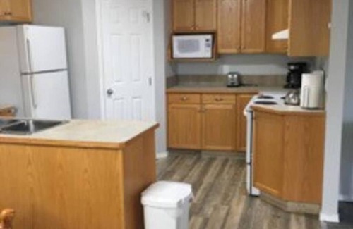 South Lethbridge Condo | Inviting 3-Bedroom Apartment in Family-Friendly Lethbridge