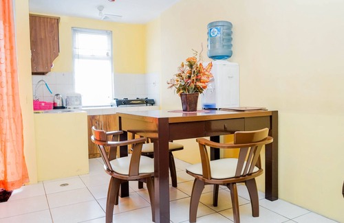 Panunggangan Utara Apartment | Cozy 2BR Great Western Resort Apartment with Pool Access