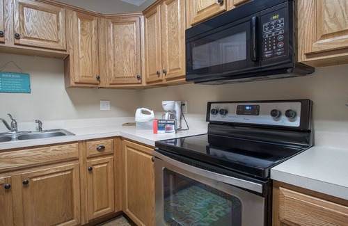 Gulfport Cottage | Inviting Retreat 5 Min Walk to Gulf in Historic District