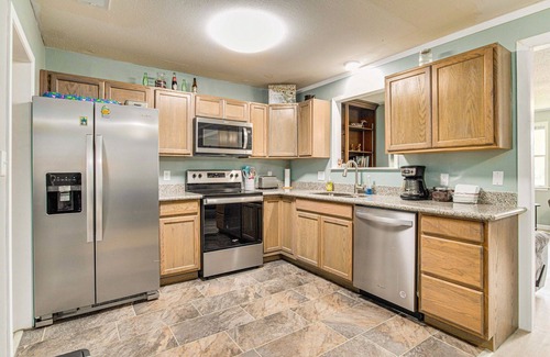 Ferry Pass House | Cozy 3BR Ocean View House - Perfect for Family Fun