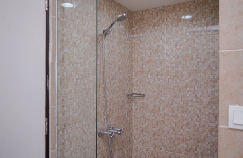 Panunggangan Utara Apartment | Comfy and Minimalist Studio (No Kitchen) Apartment Great Western