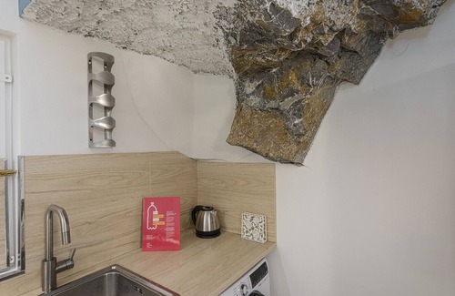 Camogli Apartment | Cozy Retreat in Camogli with Breakfast & Family Amenities