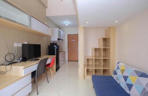 Depok Apartment | Cozy Studio Retreat at Dave Apartment By Travelio