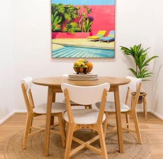 Northbridge Apartment | Comfy Apartment in Northbridge
