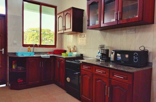 Dar es Salaam Apartment | Cozy Apartment with Child-Friendly Amenities Awaiting You