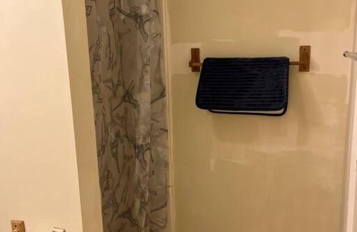 Sayre Apartment | Cozy Apartment near Guthrie/RPH Sayre for Your Getaway