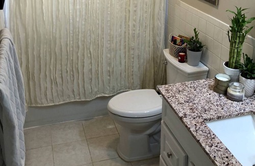 Lido Beach House | Beach House with Ocean Views & Pet-Friendly Amenities