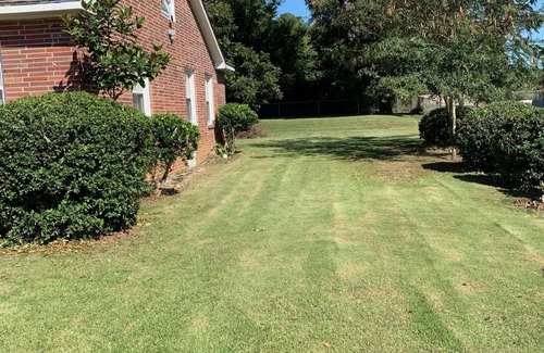 Tuskegee House | Cozy Bedroom Near Auburn with Private Bath & Kitchen Access