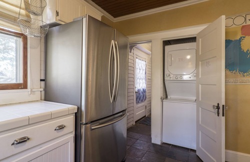 Wilmington House | Cozy Downtown Cottage with Pool & Pet-Friendly Comfort