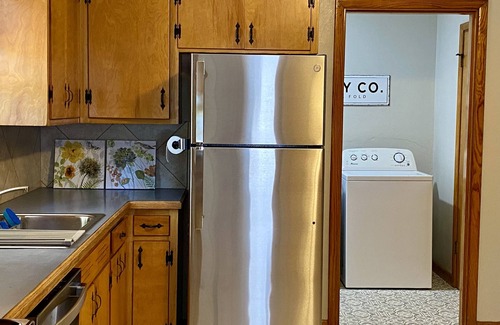 Owensboro House | Cozy Carmel Cottage: Centrally Located & Family-Friendly
