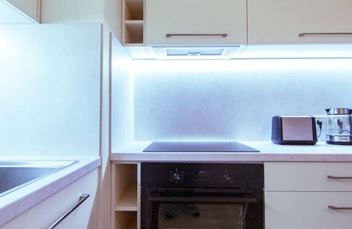 Alppiharju Apartment | Comfy City Spot | Close to Tripla Mall & Dining