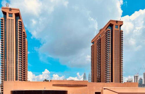 Imbi Apartment | Cozy Concept Apartment Steps from LRT and Major Attractions