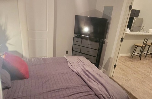 Kokomo Apartment | Comfy Corporate Living